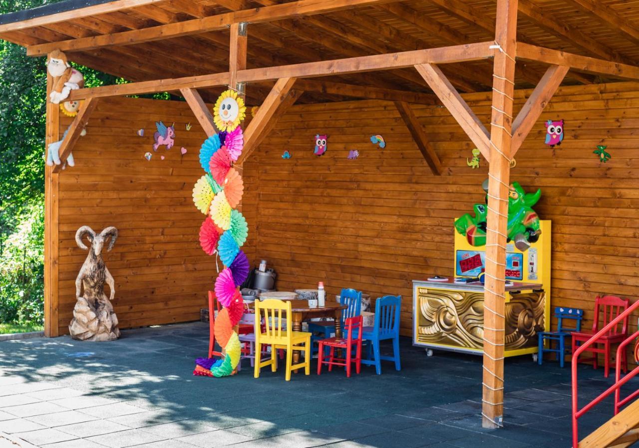 Spa Hotel Dvoretsa فيلينغراد المظهر الخارجي الصورة The children's play area