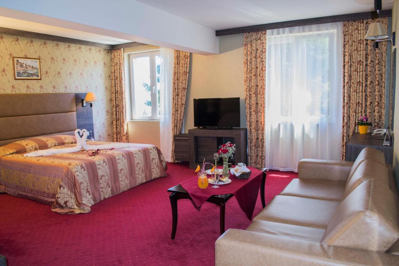 Spa Hotel Dvoretsa فيلينغراد المظهر الخارجي الصورة