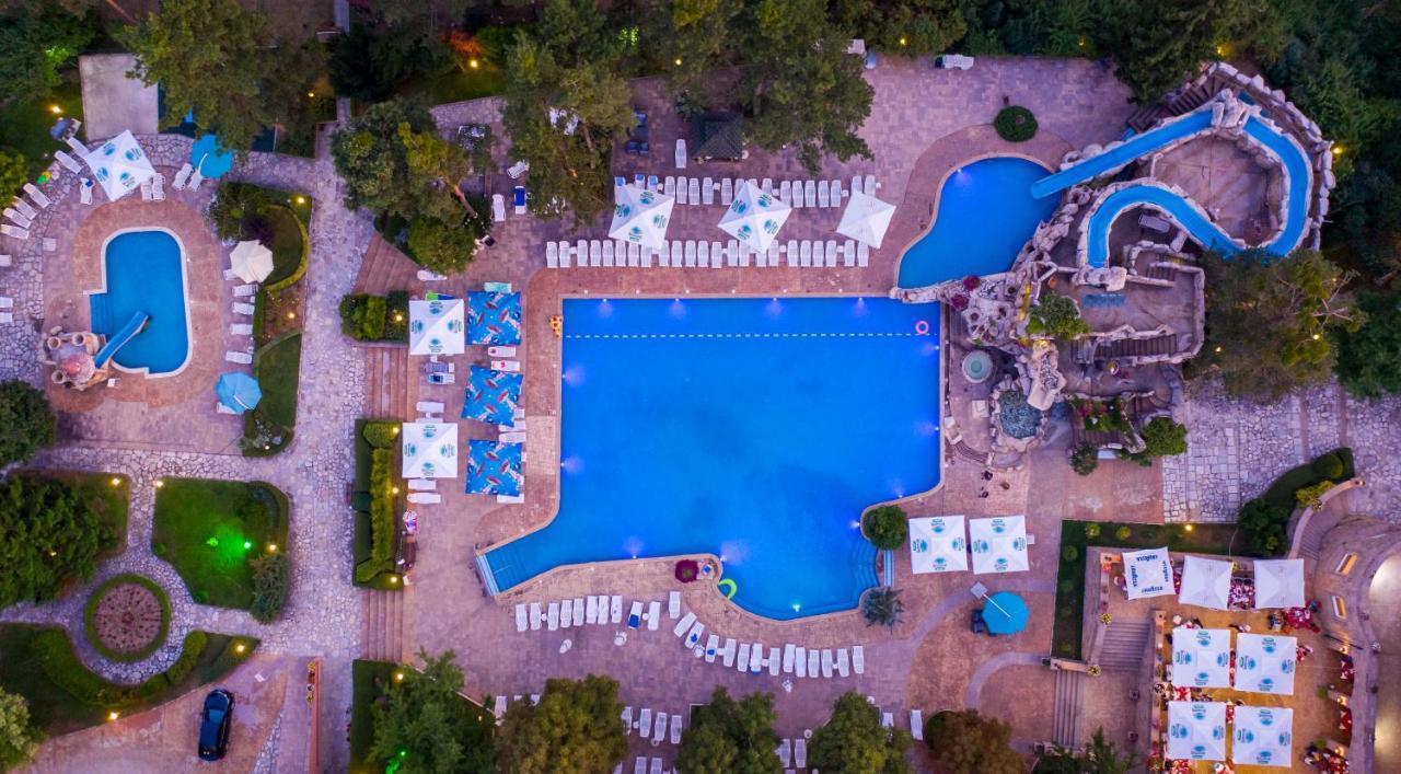 Spa Hotel Dvoretsa فيلينغراد المظهر الخارجي الصورة Aerial view of the resort
